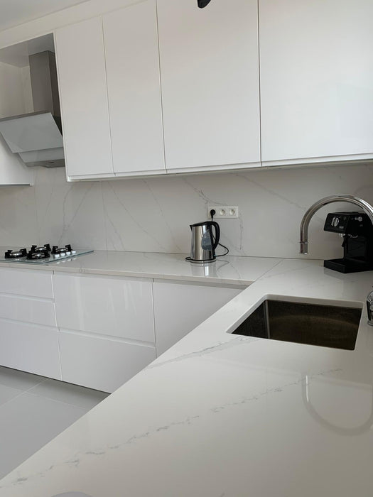 BLAT DE BUCATARIE QUARTZ CALACATTA VENETO