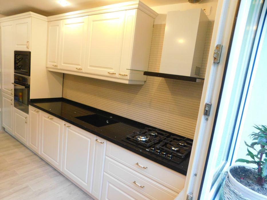 Mobilier bucatarie clasic MDF nuanta alb 05