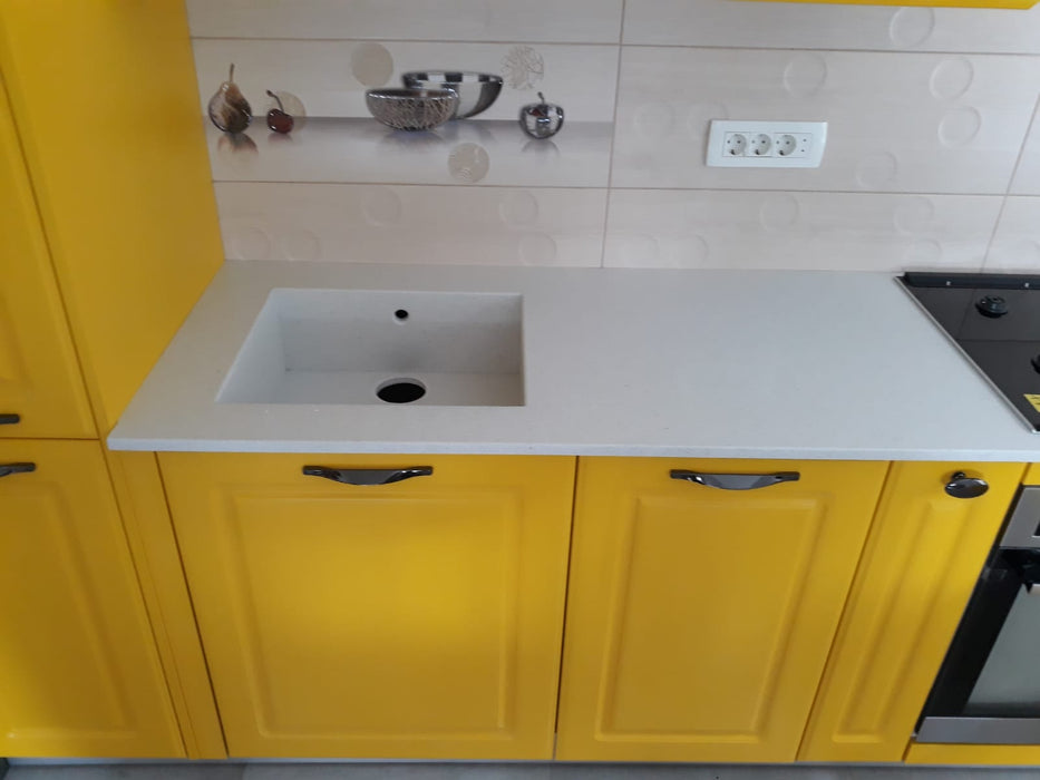 Mobilier bucatarie clasic MDF nuanta galben