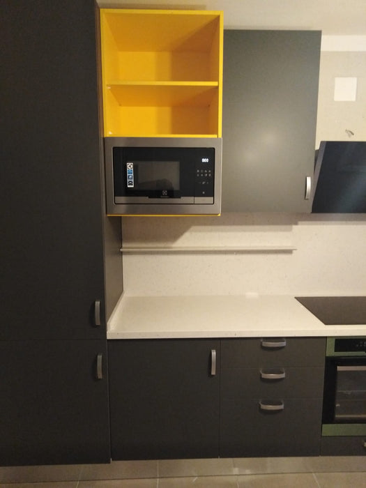 Mobilier bucatarie modern MDF nuanta antracit si galben