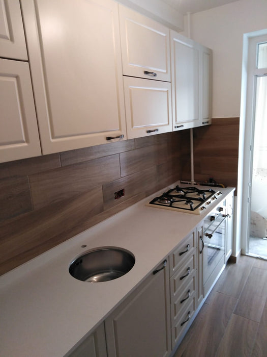 Mobilier bucatarie clasic MDF nuanta bej nisip