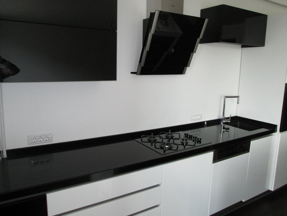 Blat bucatarie quartz SUPERBLACK - Bucuresti 01