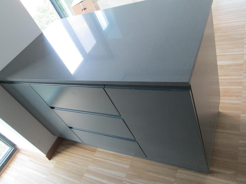 Blat bucatarie si insula quartz Boreas cant 2 cm clasic