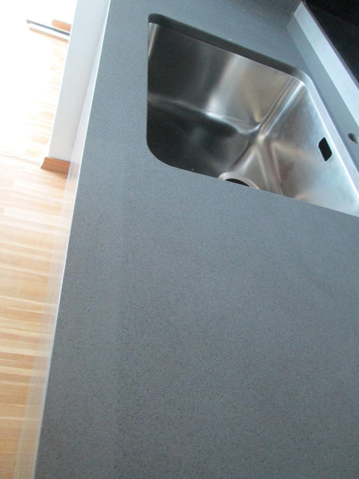 Blat bucatarie si insula quartz Boreas cant 2 cm clasic