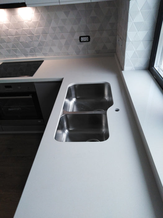 Mobilier bucatarie modern MDF nuante gri + alb mat