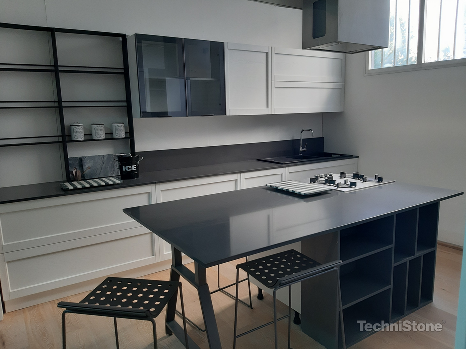 BLAT DE BUCATARIE CRYSTAL ANTRACITE PURE