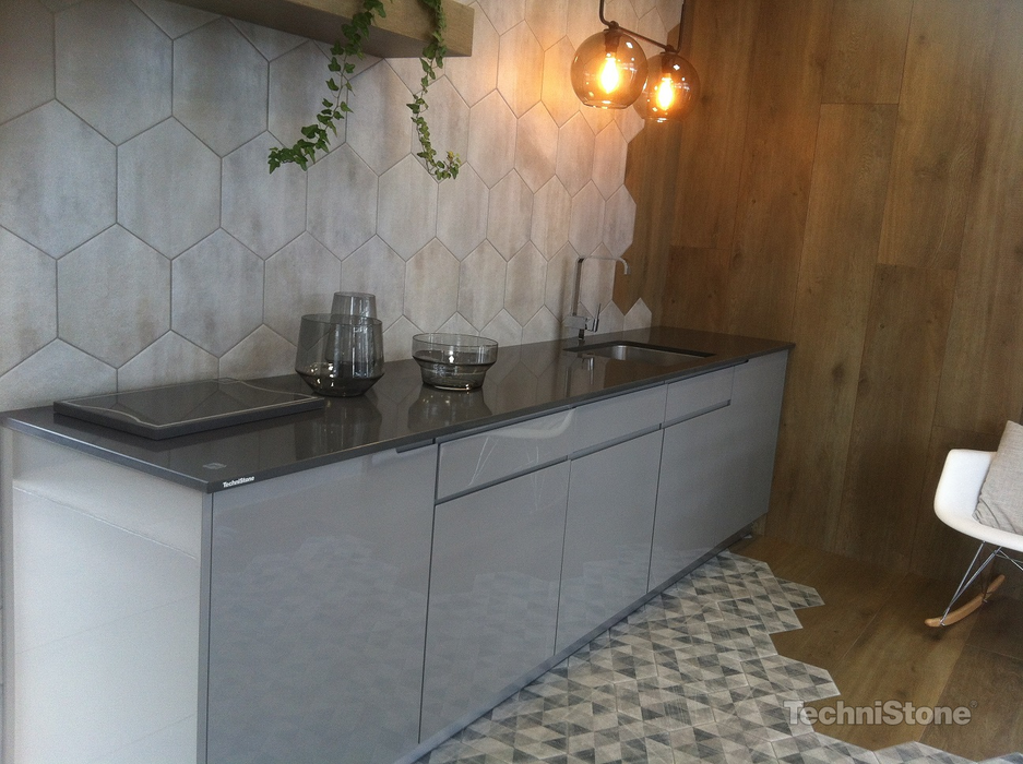 BLAT DE BUCATARIE CRYSTAL ANTRACITE PURE