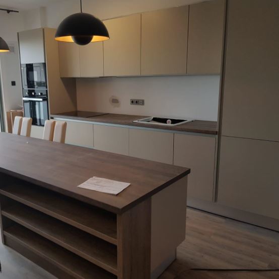 Mobilier bucatarie modern MDF nuanta bej supermat